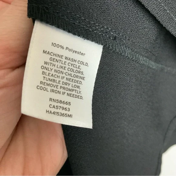 NWT Halogen Sz XS Black Surplice Faux Wrap Long Sleeve Peplum Blouse - Picture 5 of 5